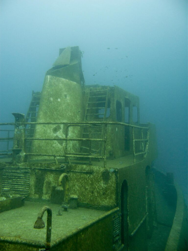 Photo du Tug Boat 2 vu de loin