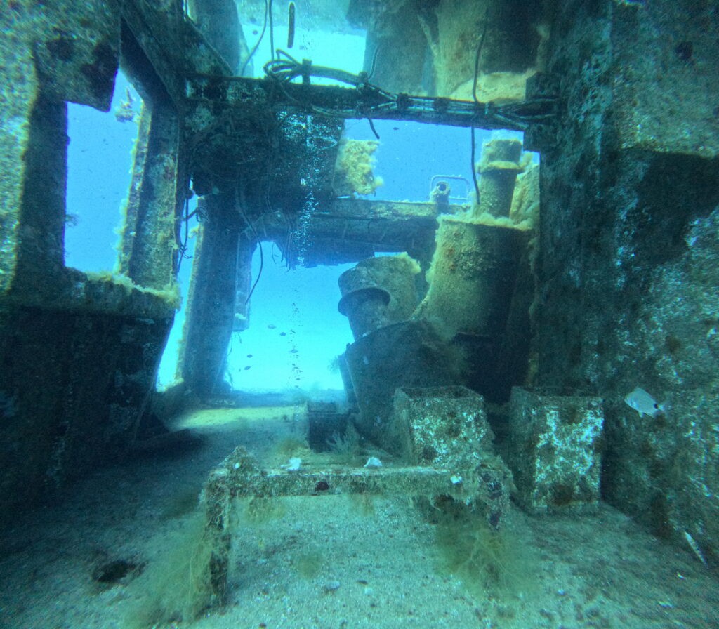 Photo de l'intérieur de l'épave