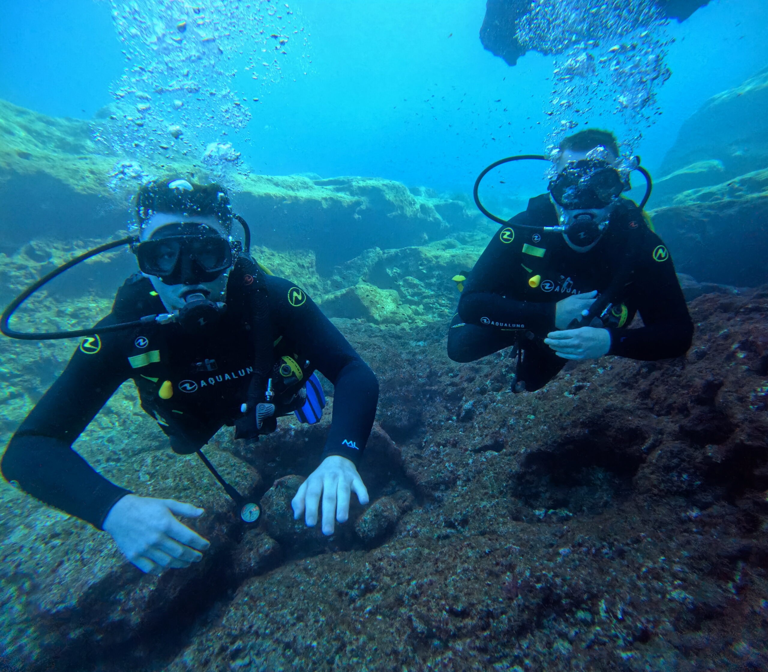 Deux plongeurs en baptême classique