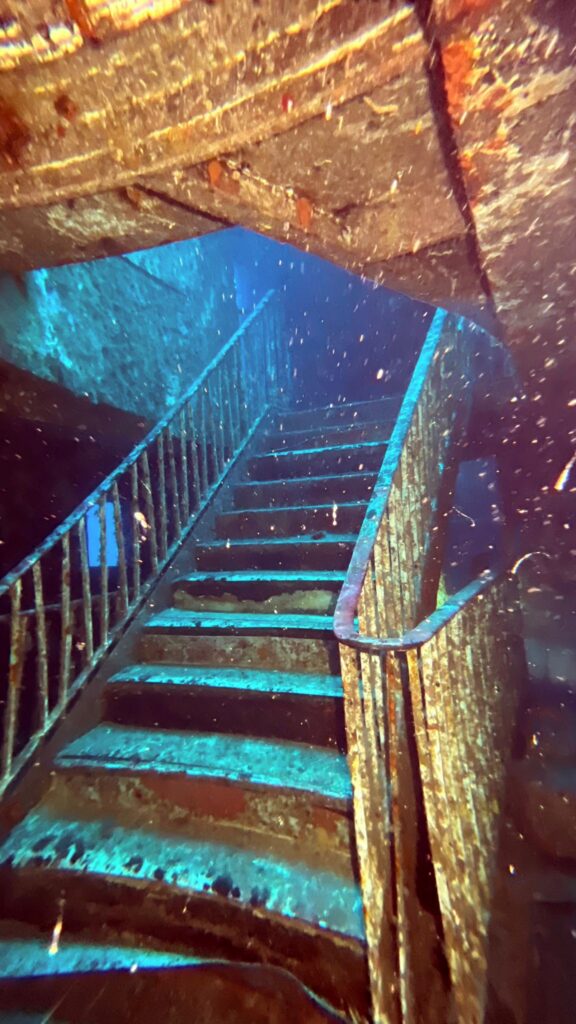 Photo du mythique escalier de l'épave