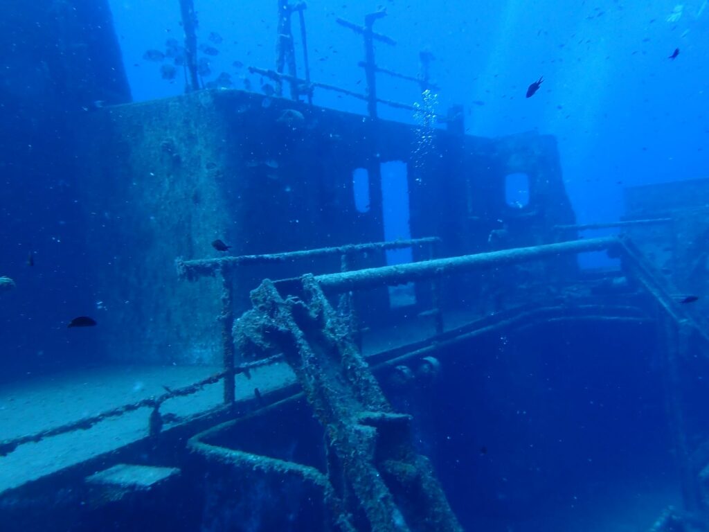 Photo de l'épave du Faroud vu de près