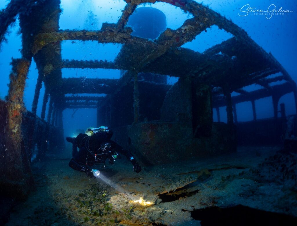 Photo de l'épave vue de l'intérieur